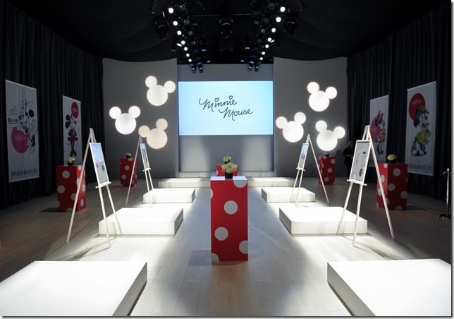 Minnie-Mouse-Toronto-Fashion-Week-13