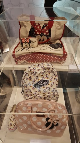 loungefly minnie mouse