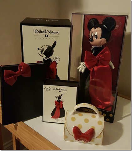 minnie mouse signature collection