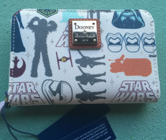 2015-12-14 22_32_52-Star Wars Dooney & Bourke - The Force Awakens Wallet – Mouse to Your House