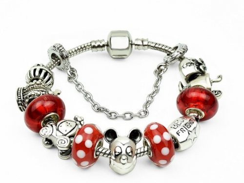 2015-12-20 10_42_41-Amazon.com_ Christmas Gifts for Women Like Mickey Mouse Beaded Charm Bracelet Be